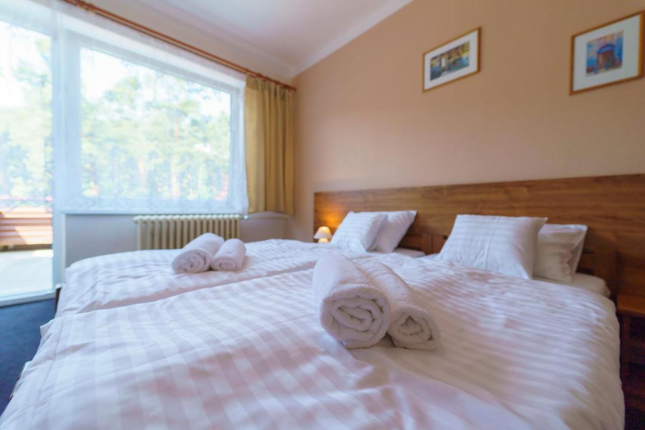 Hotel Hladina Nebrich ภายนอก รูปภาพ