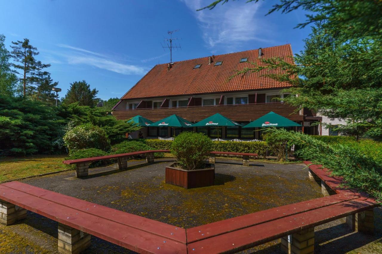 Hotel Hladina Nebrich ภายนอก รูปภาพ