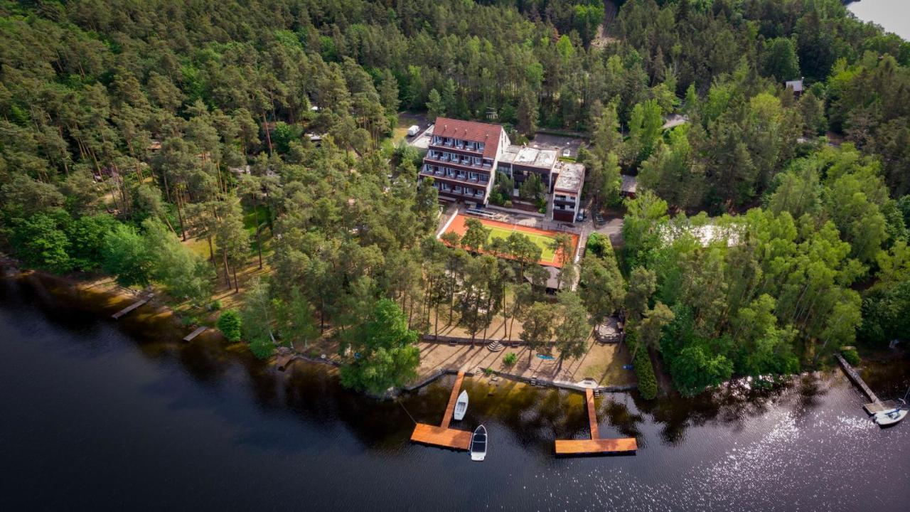 Hotel Hladina Nebrich ภายนอก รูปภาพ
